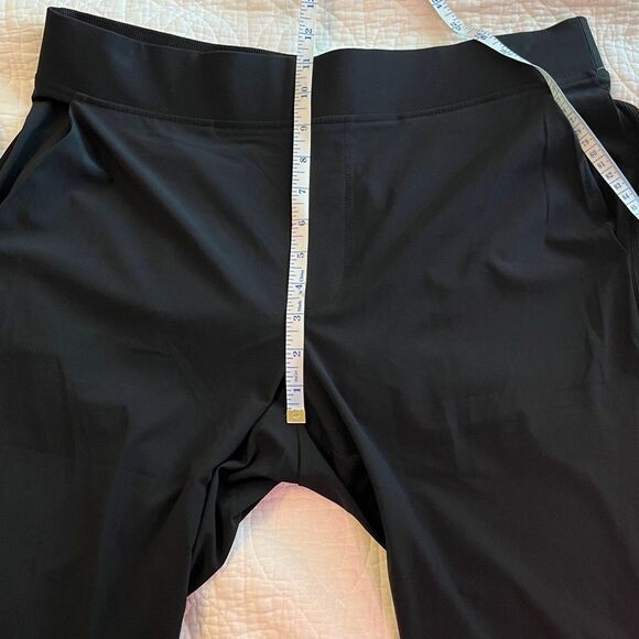 Athleta Brooklyn Mid Rise Ankle Pant Stretch Athleisure Travel New Black Sz 12 - Picture 13 of 15